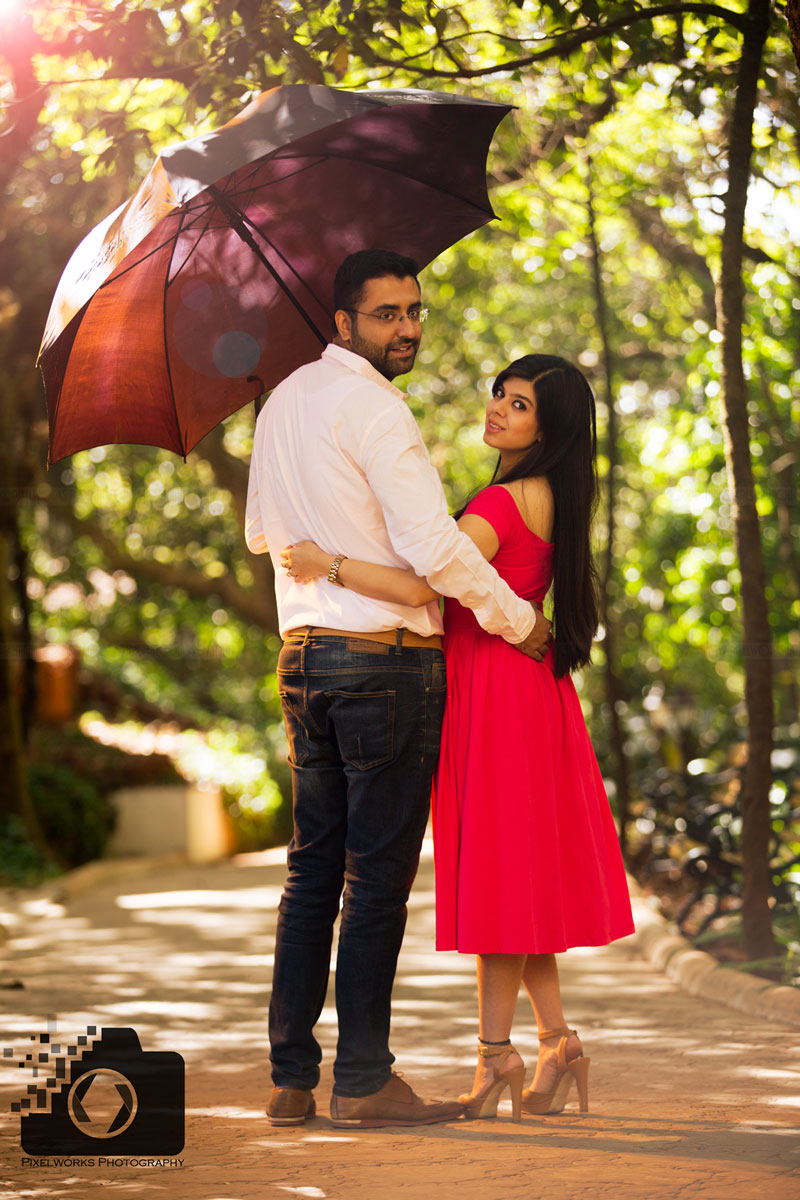 Pre Wedding Photo Shoot Poses, ideas & handy tips for