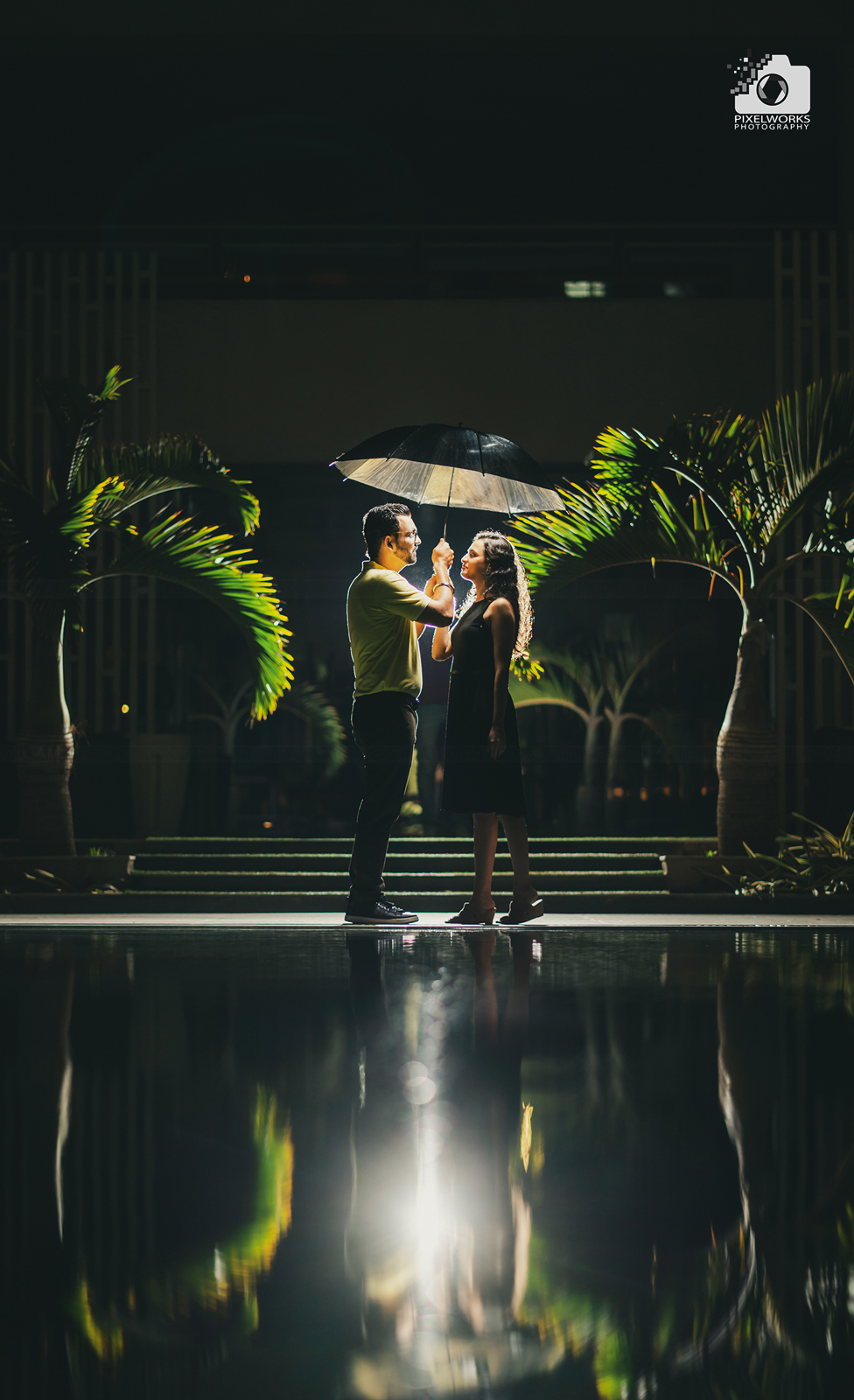 Pre wedding shoot ideas Night and umbrella 