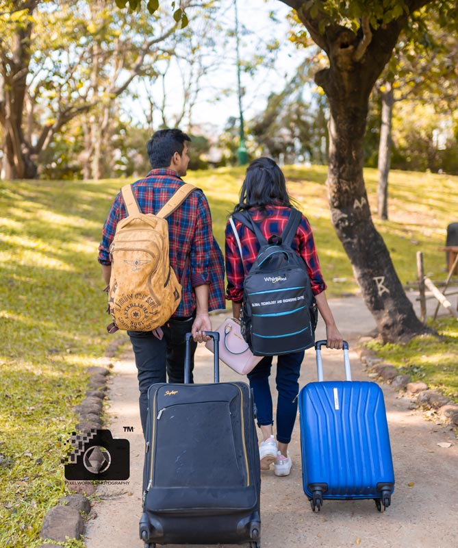 pre wedding shoot ideas traveling