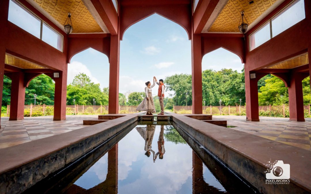Couple Photoshoot – Pre wedding Shoot at Pula Deshpande Garden