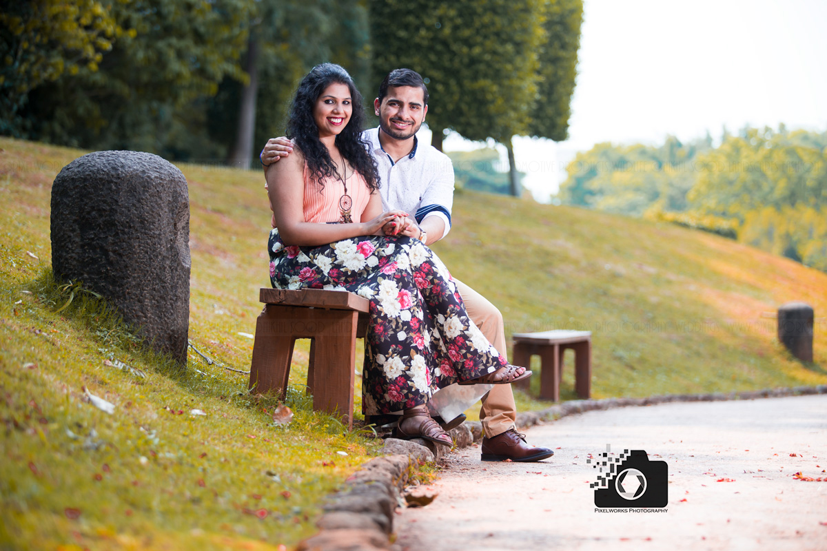 best pre wedding shoot sitting