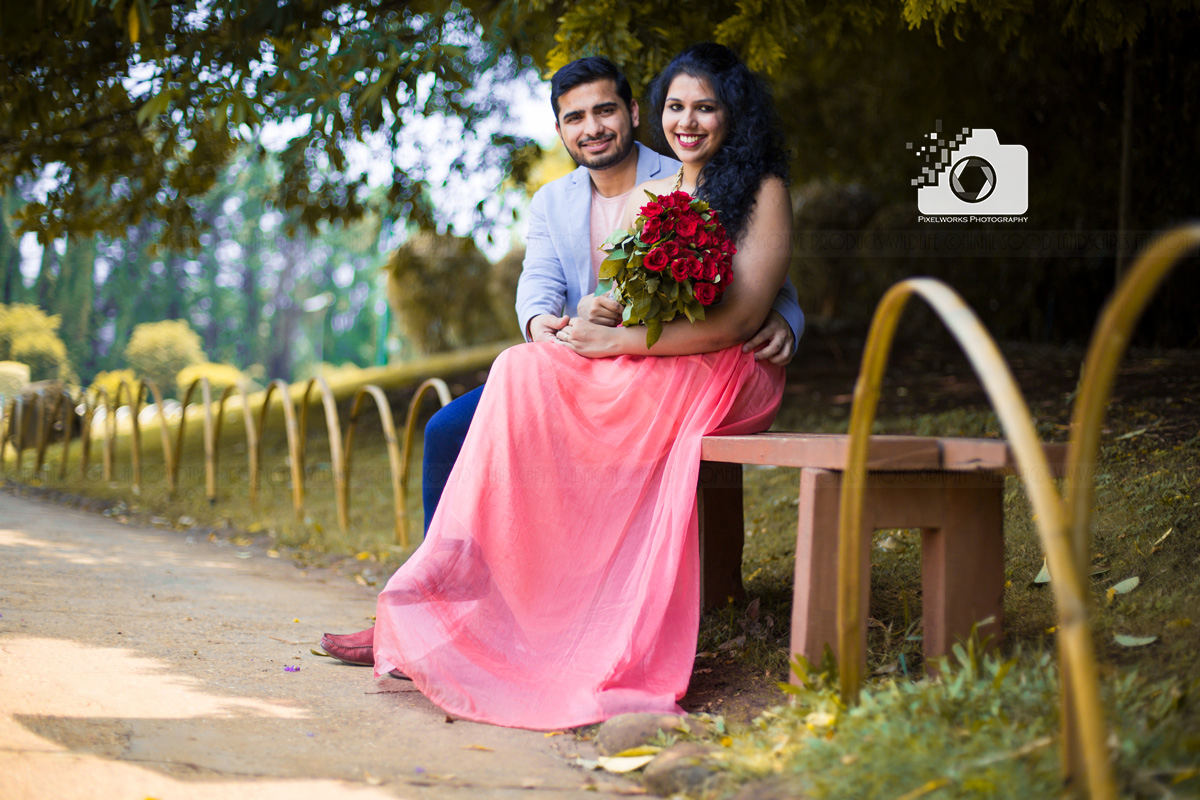 Smile, Happiness & Pixelworks make the Best Pre Wedding Shoot