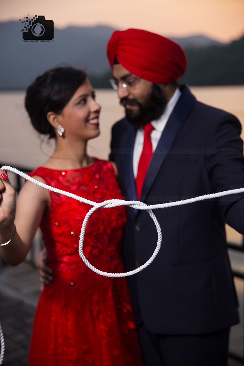 Punjabi pre wedding shoot knot