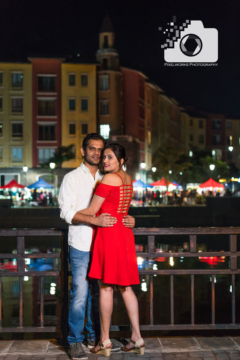 Night pre wedding shoot