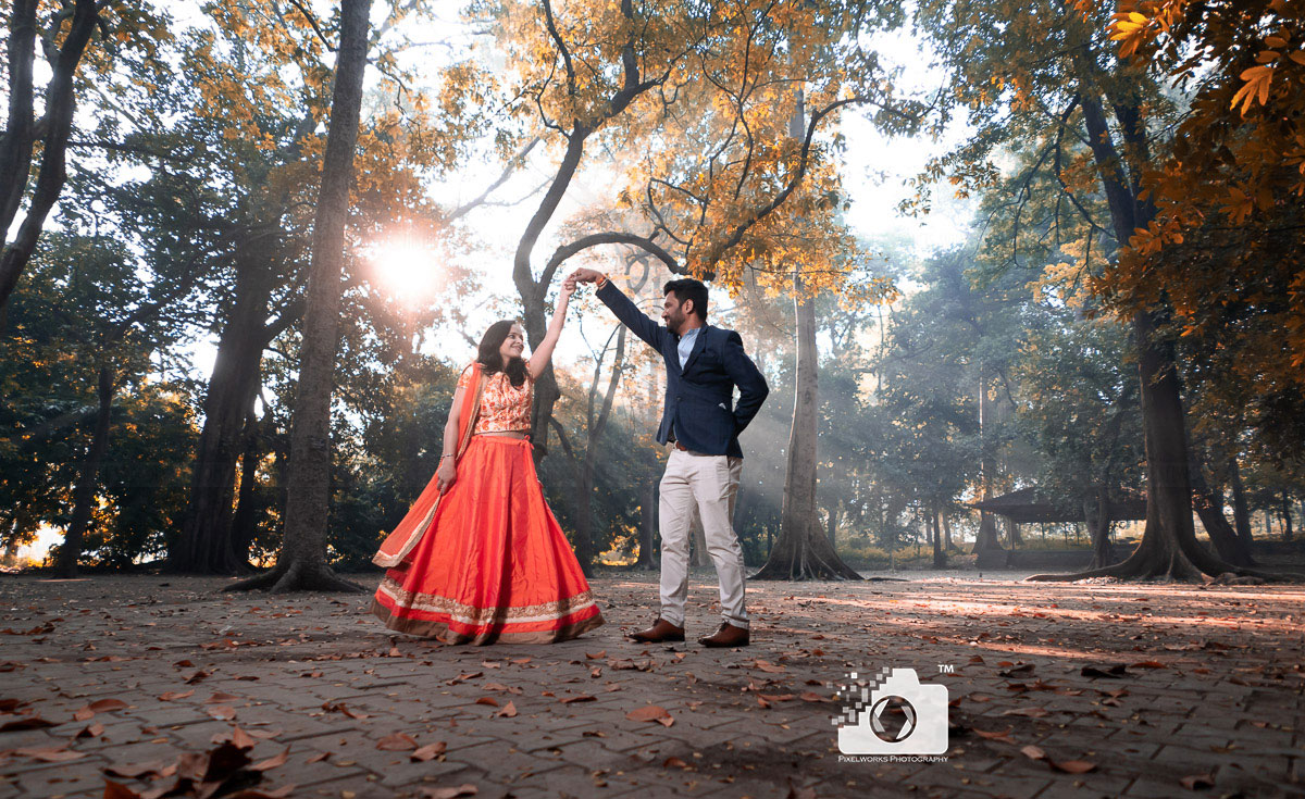 pre wedding shoot location empress garden twirl