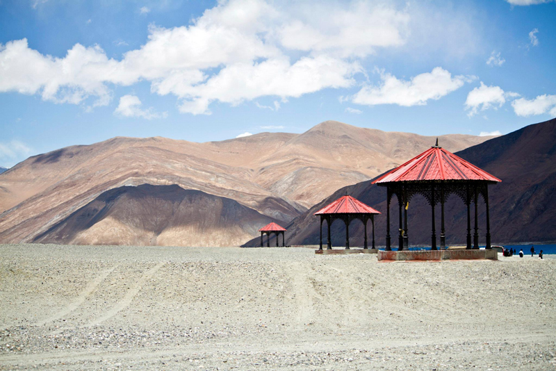 pre wedding shoot location ladakh