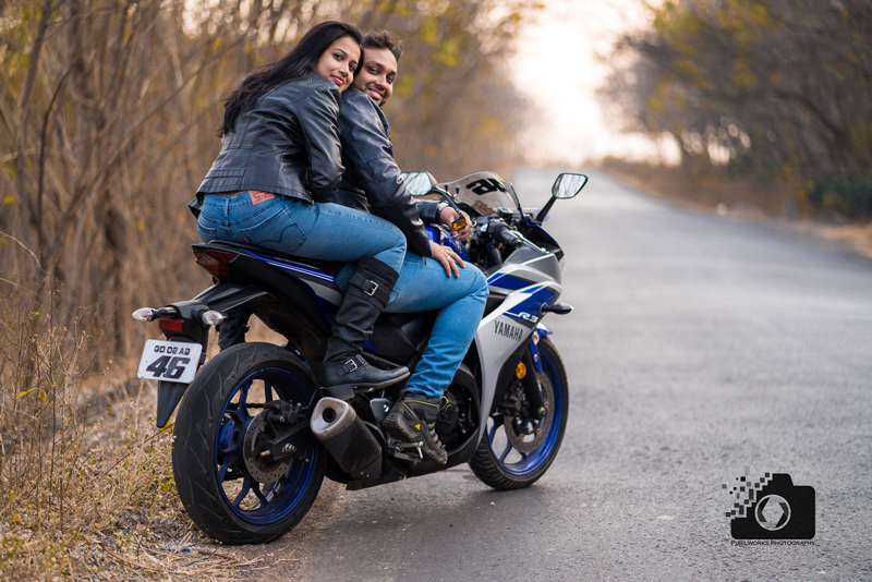 A bike photo shoot pre wedding