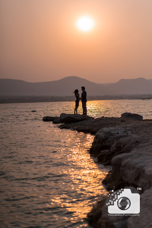 lake pre wedding shoot sunset