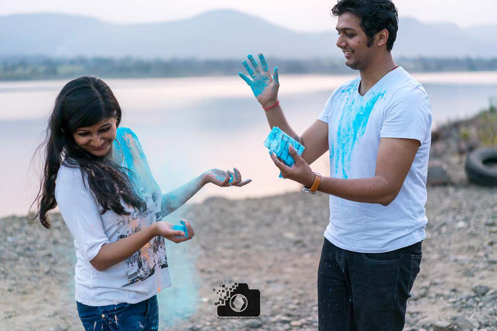 holi photoshoot pre wedding