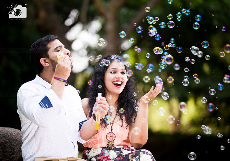 Pre Wedding Shoot Poses bubbles