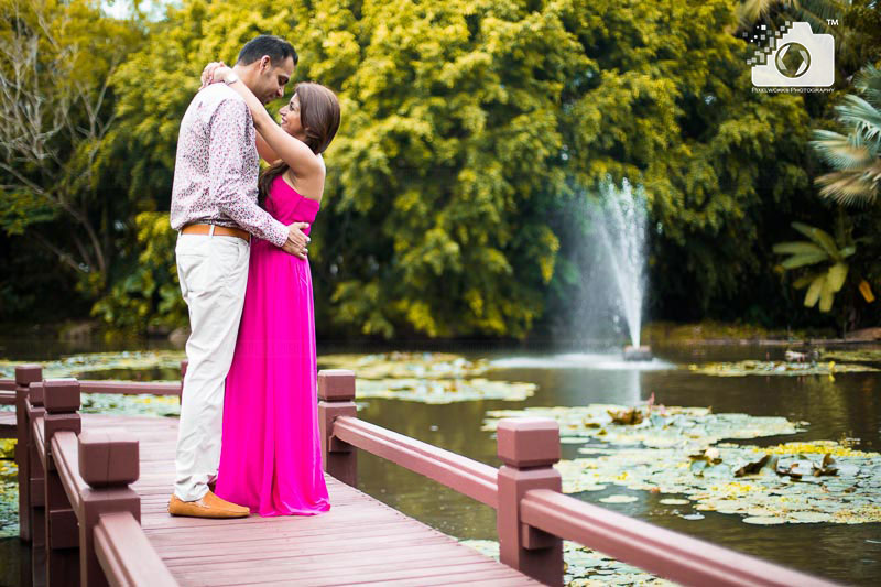 Pre Wedding Shoot Poses lake side kiss