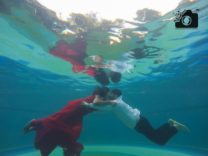 Underwater pre wedding shoot reflections