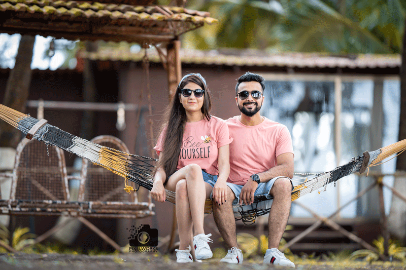 Beach Pre wedding hammock 