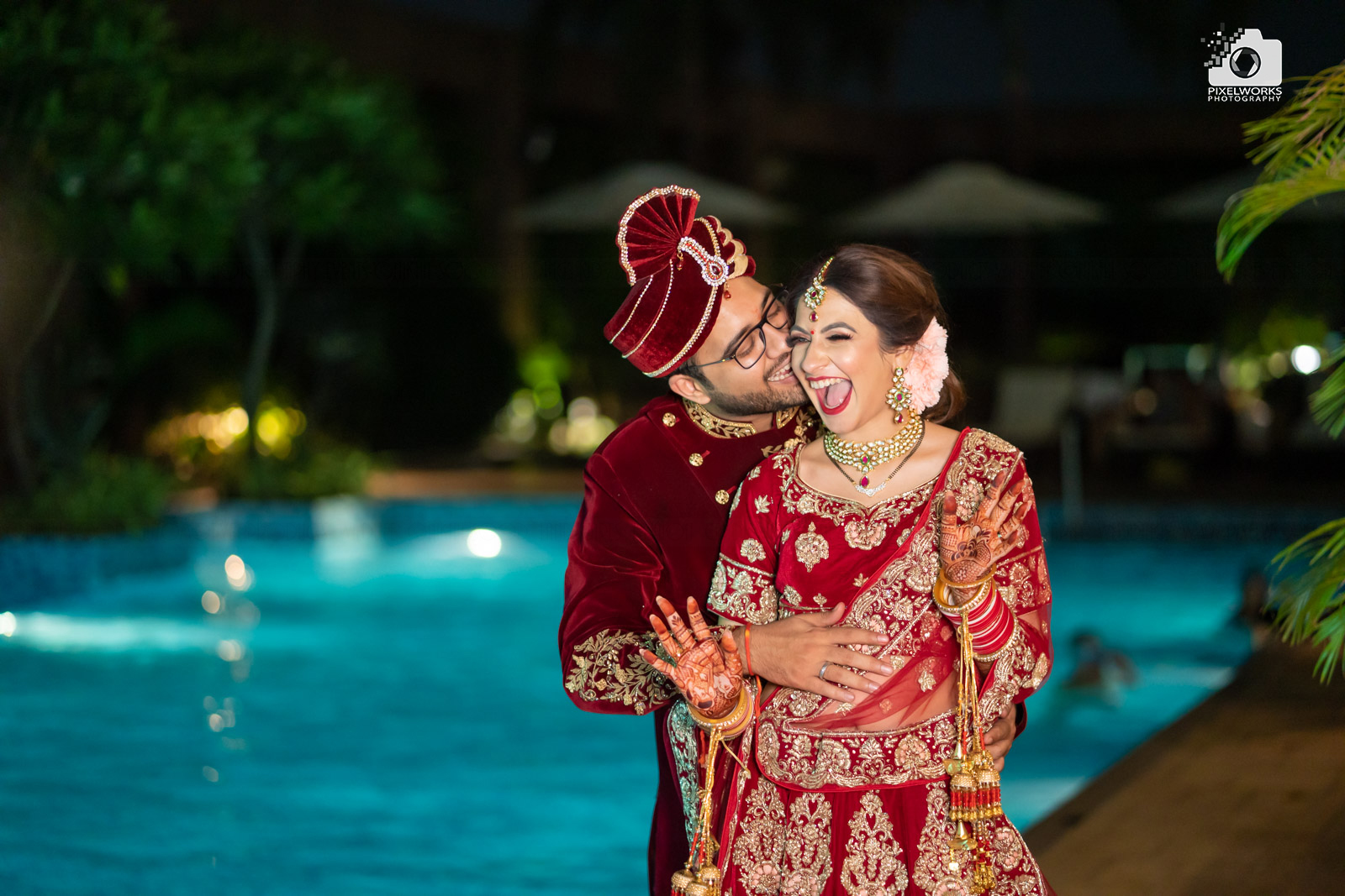 wedding photographer in kharadi happy couple