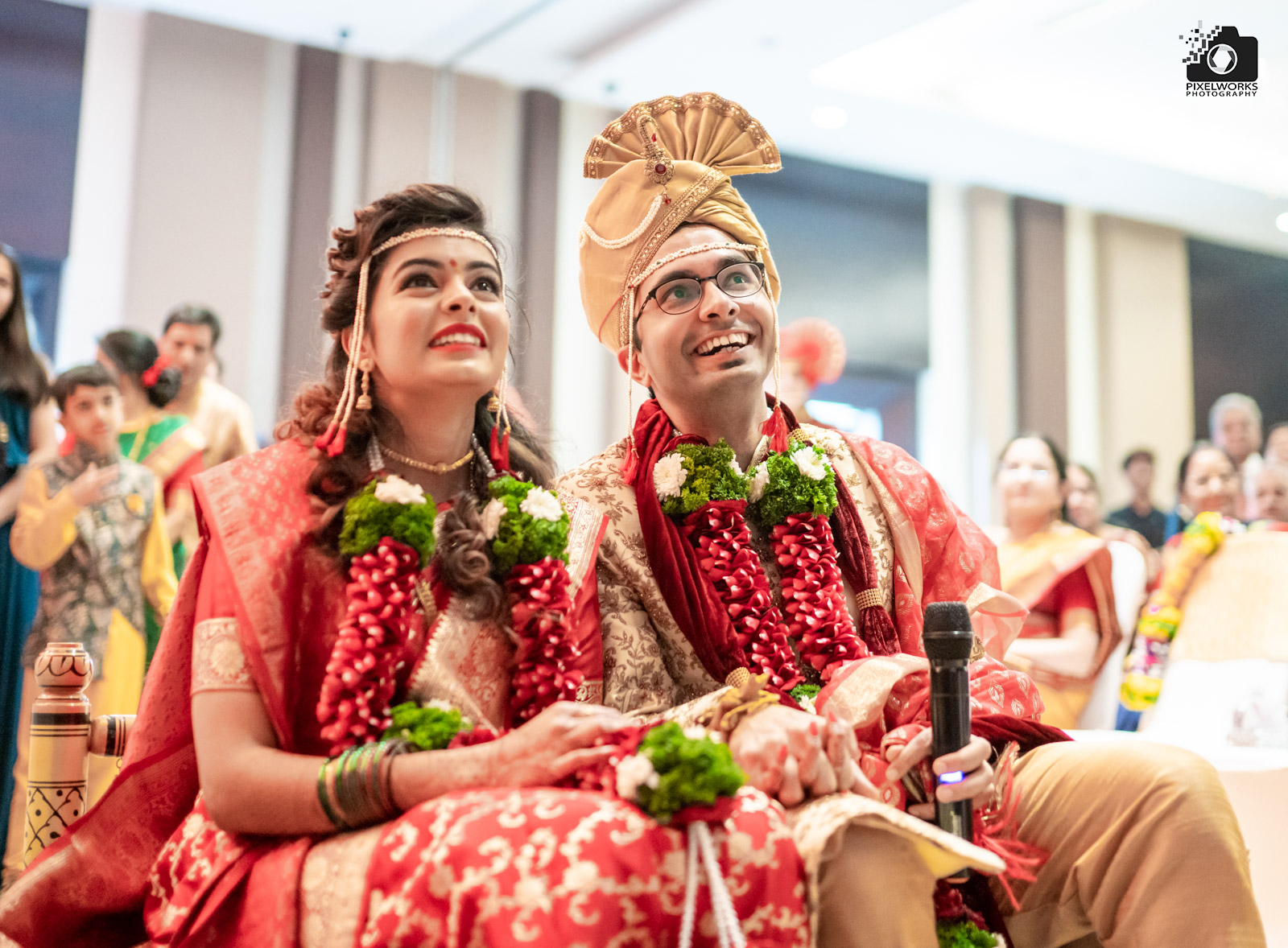 Marathi wedding photographer in kothrud laughter