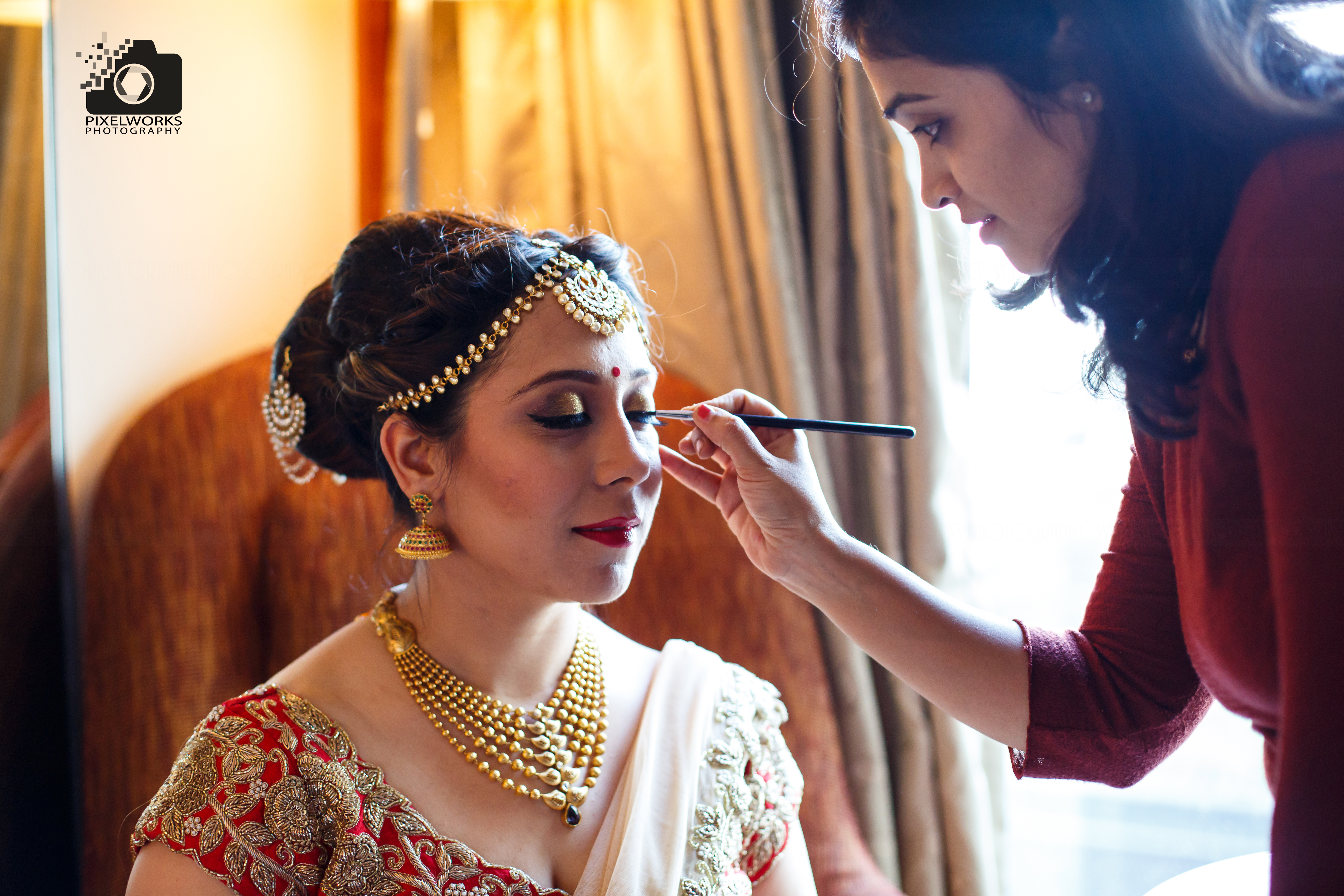 wedding Photograoher in Wakad eye makeup