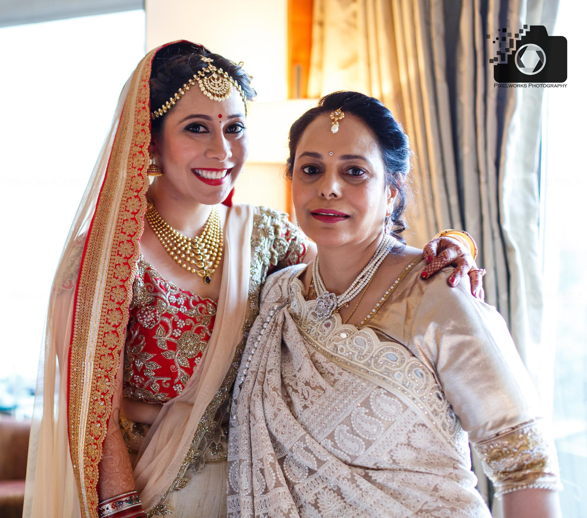 wedding Photographer in Viman Nagar bride and mom