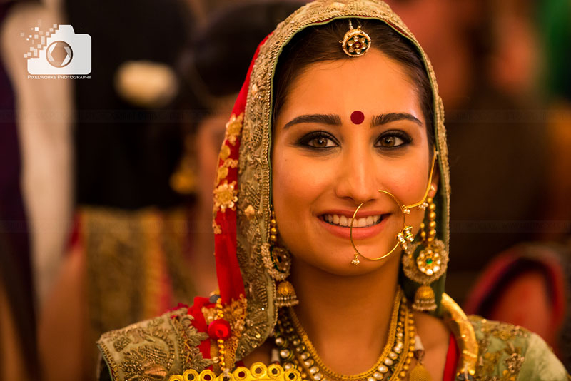 best candid wedding photographer sindhi bride 