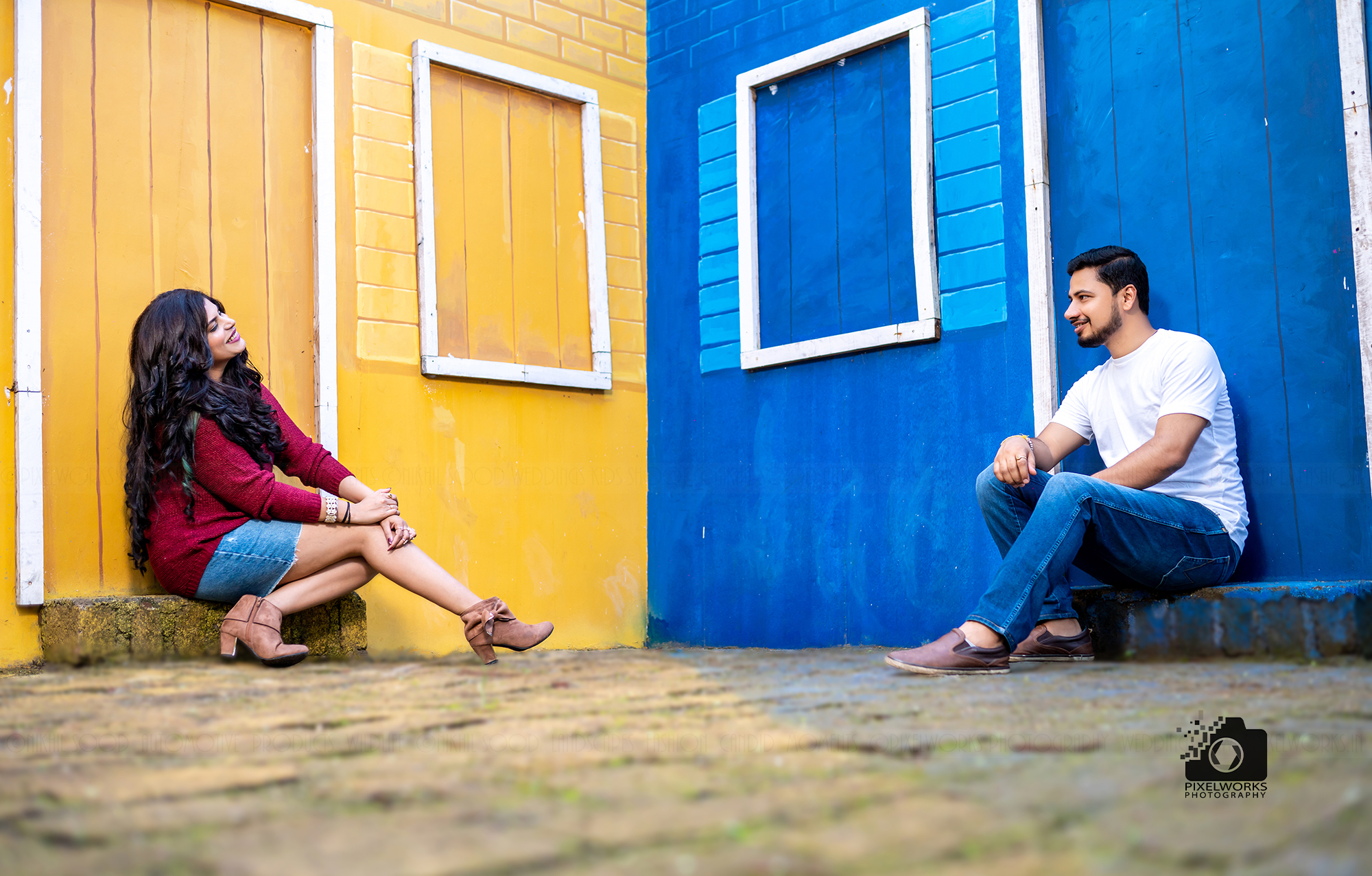 best Pre wedding photographer for sets sitting 